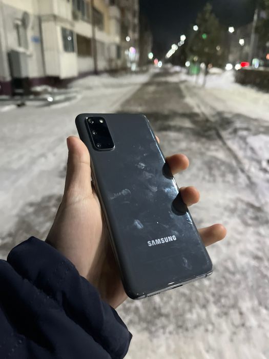 Samsung S20 128/8