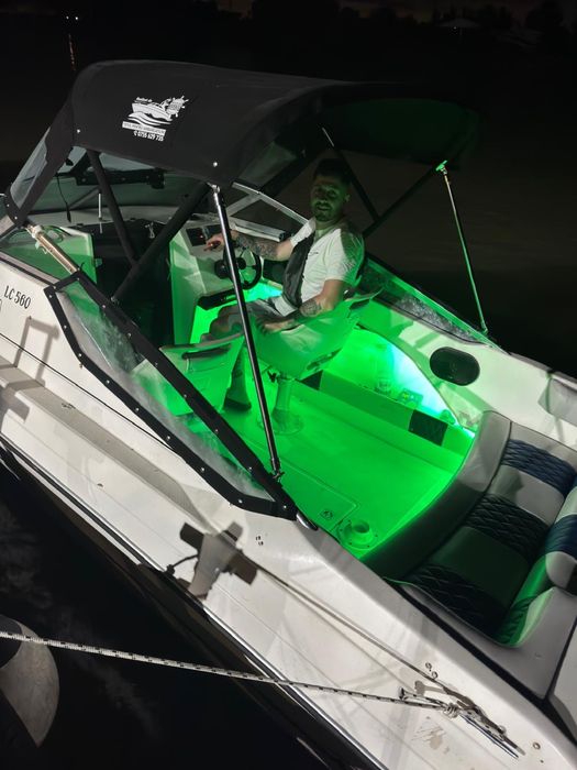 Barca Astromar 560