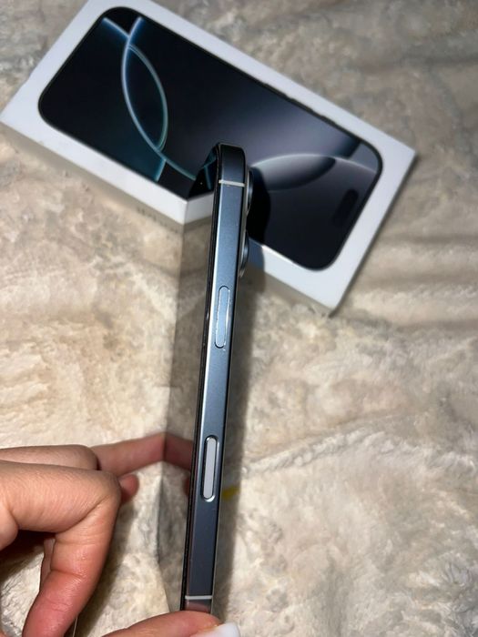 iPhone 16pro 128gb в идеальном состоянии