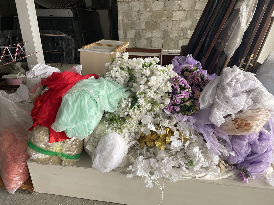 Продаются, столы, стулья, оформление