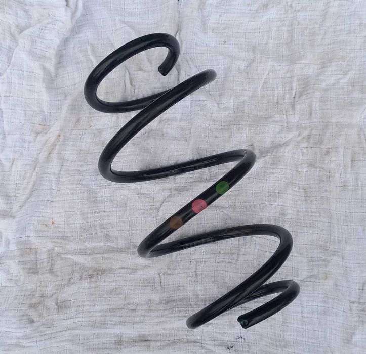 Honda civic 10.  Предна лява пружина.