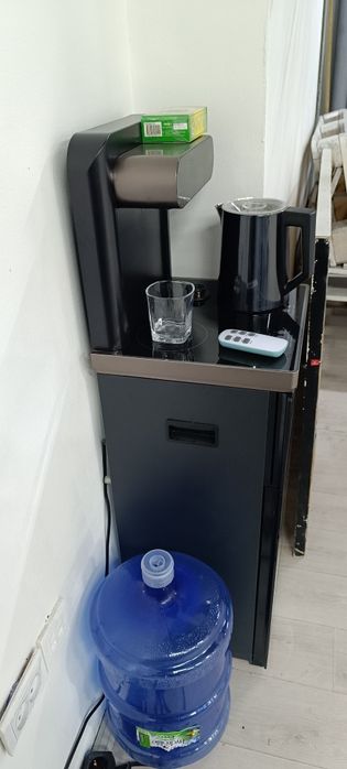 Продаю кулер для воды