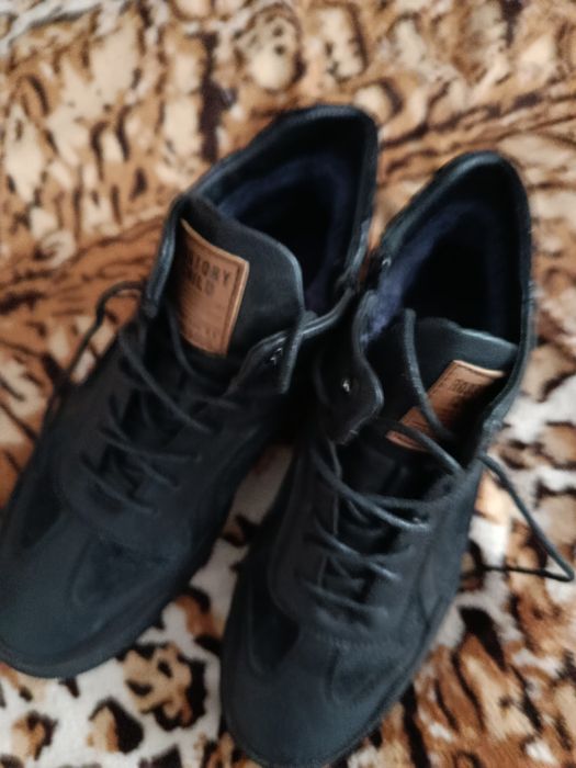 Продам Ботинки новые зимние размер 41