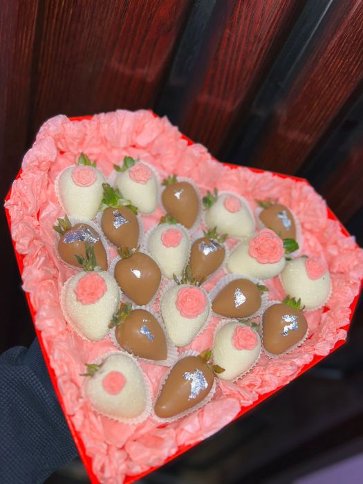 Клубника в шоколаде/Подарок