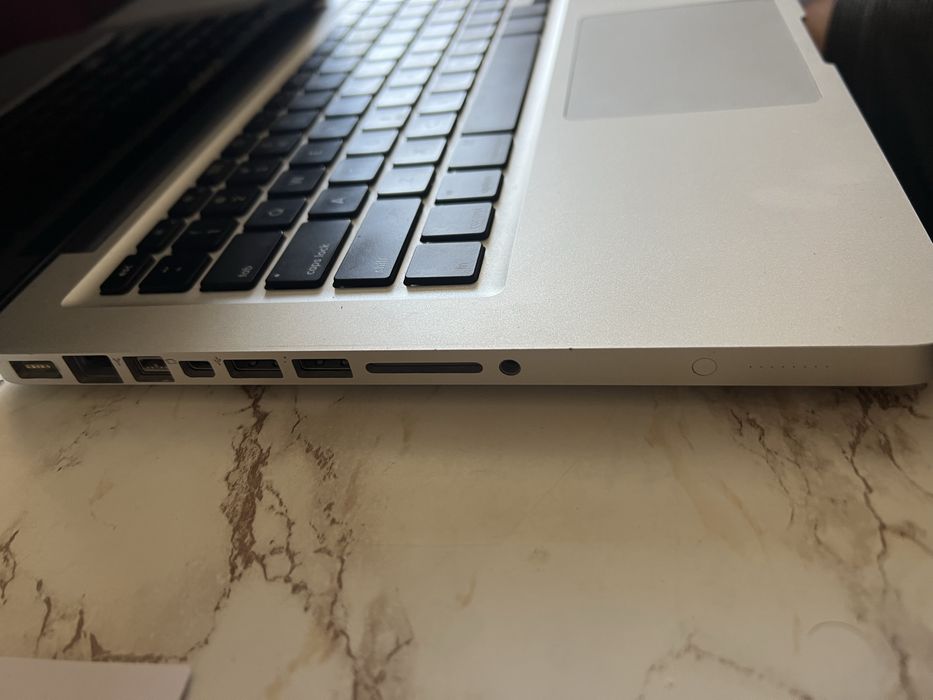 Apple macbook pro