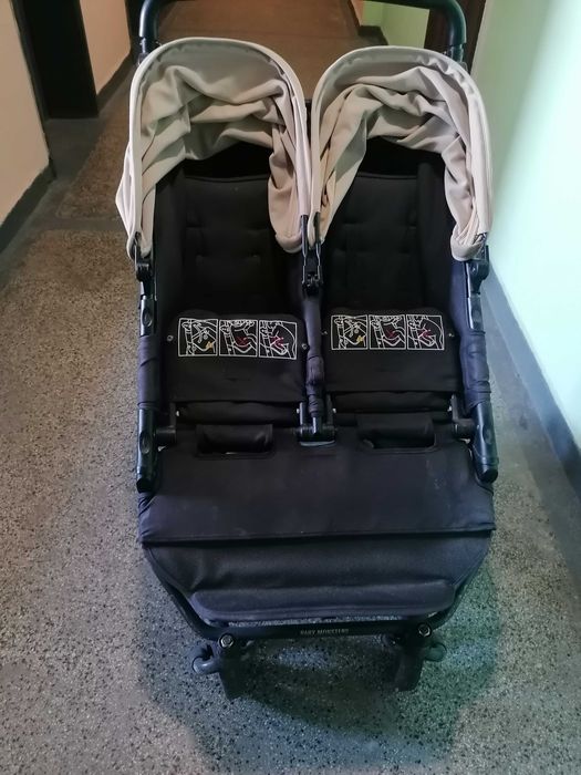 Количка за близнаци