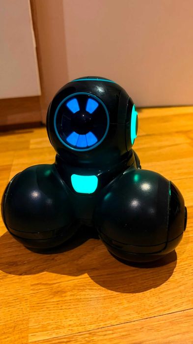 Robot Cue Wonder Workshop, Robot inteligent programabil, Java script - Inteligență artificială, cutie originala