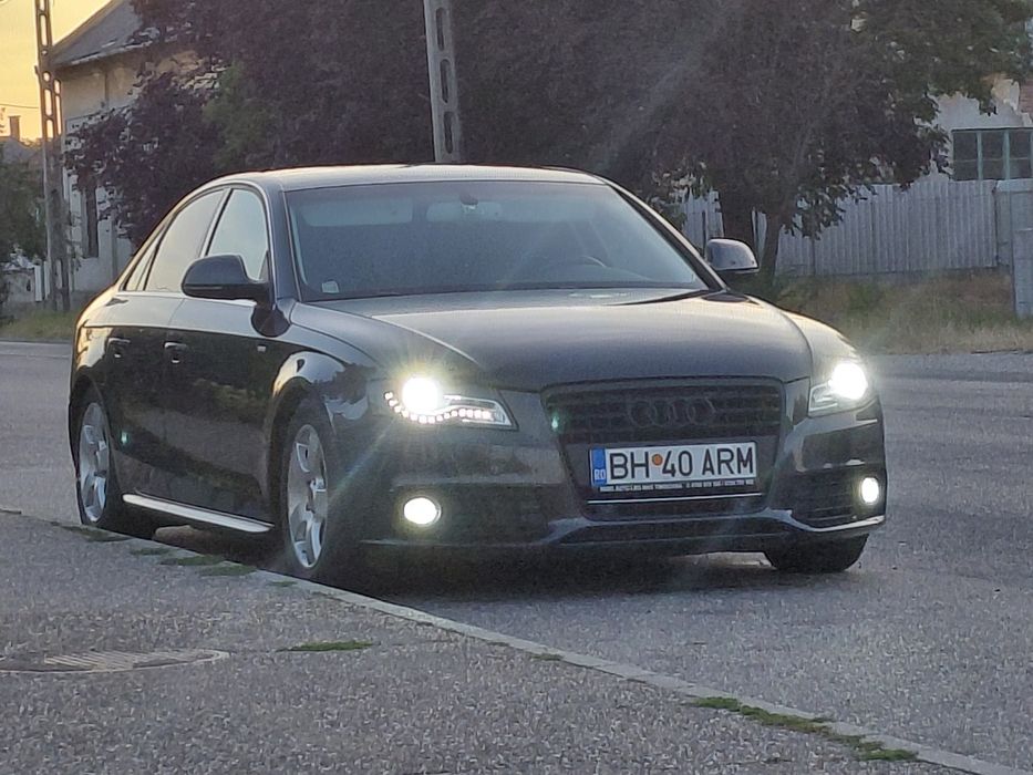 Vand audi pe benzina 1.8