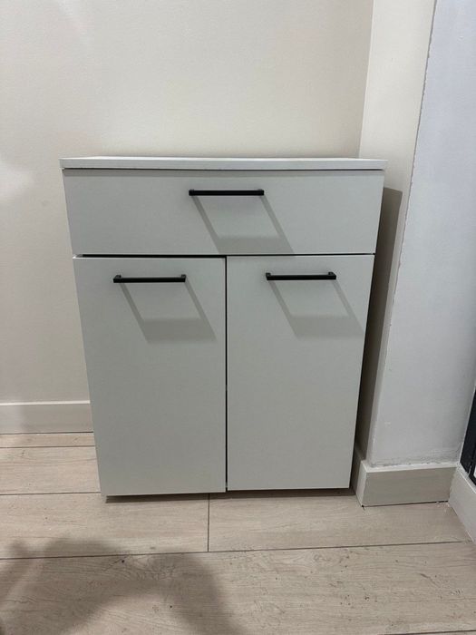 Продаю новый белый комод