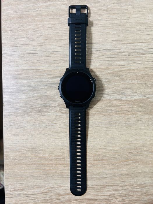 Смарт-часы Garmin Forerunner 945 черный