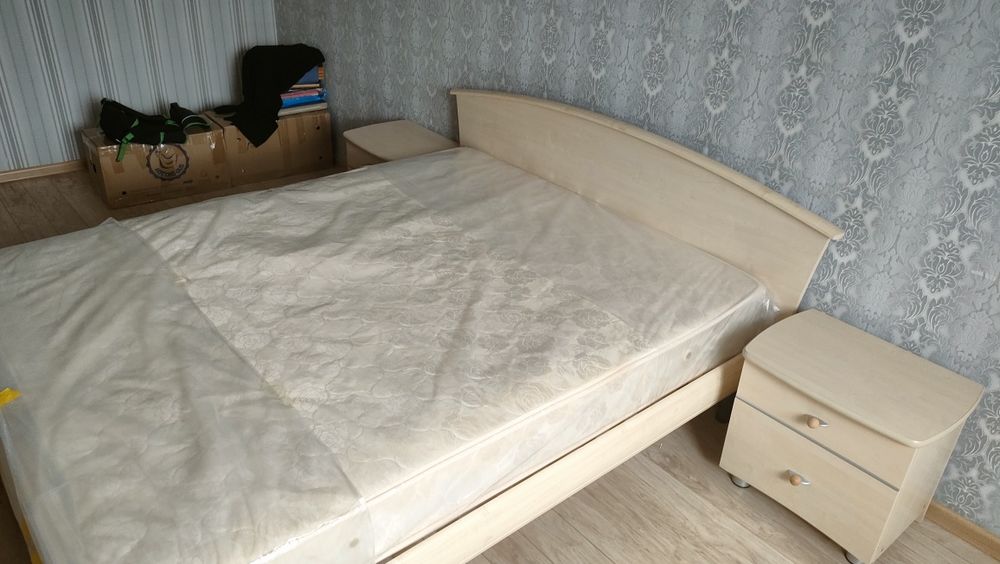 Спальный гарнитур