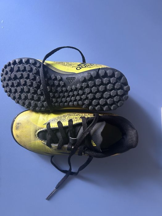 Ghete fotbal Adidas sintetic marimea 29