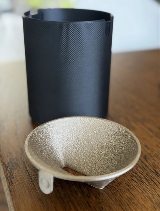 Scrumiera IQOS design premium si minimalist