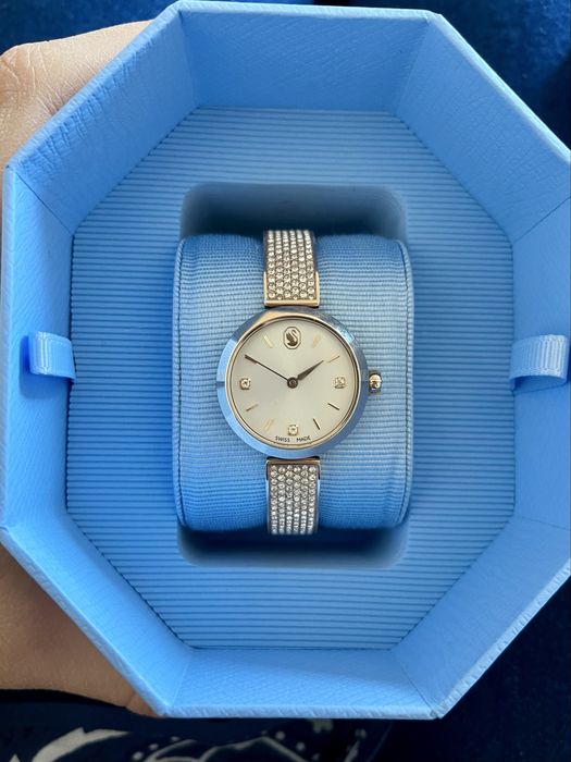 Дамски часовник SWAROVSKI Illumina