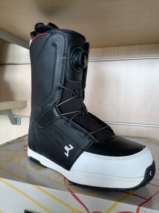 Boots snowboard Beany Strain Tgf Nou! Marime 42,43,45