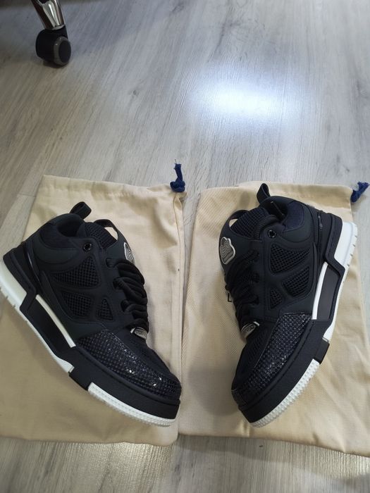 Louis Vuitton skates black 39
