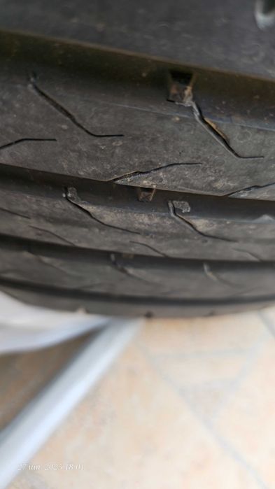 Anvelope vara 215 55 R18 Continental