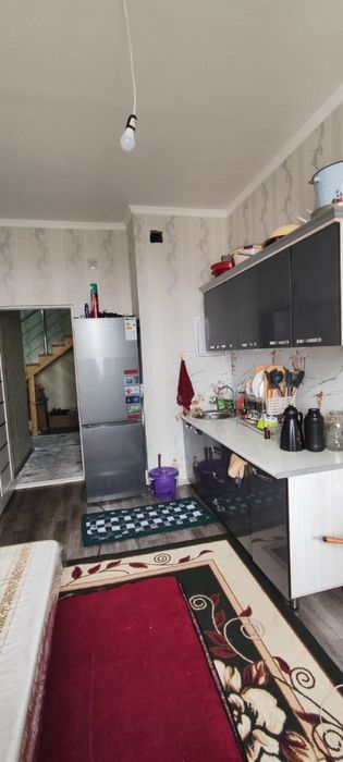 Uy sotiladi Karmana City dan Avto Vagzal biqinidan