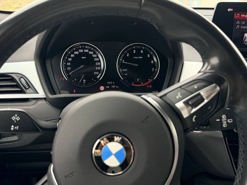 Автомобил BMV X2