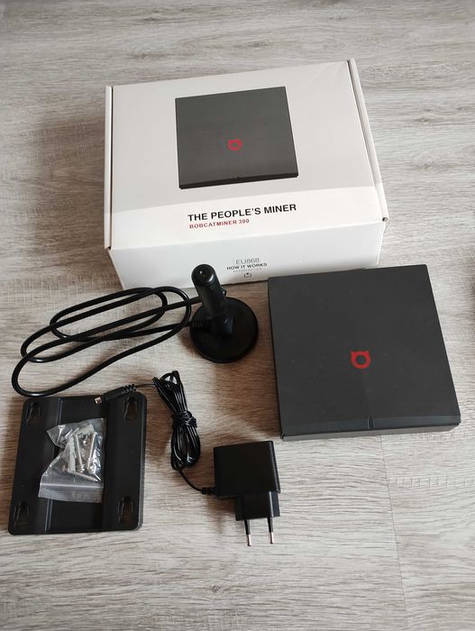 2 броя Helium mining mini PC