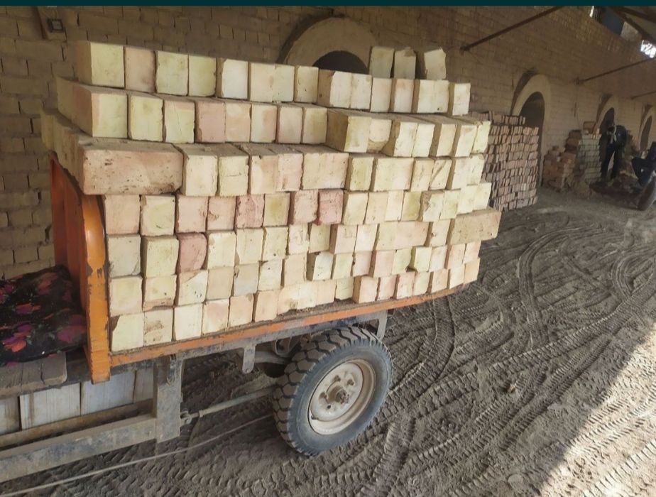 Pishgan va hom g'isht