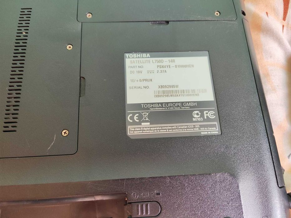 Лаптоп Toshiba Satellite L750D-14R