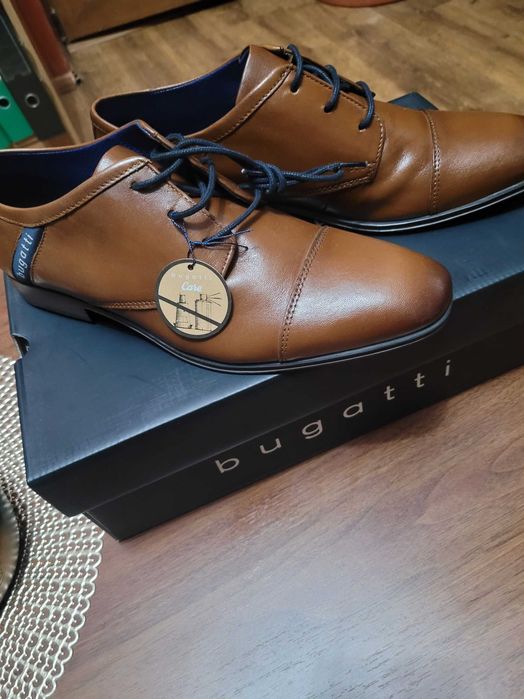 Pantofi  lux Bugatti numarul 41