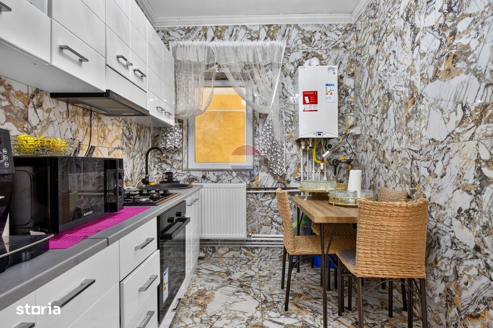 Casă complet renovată în zona ultracentrală | Pecica