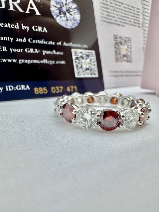 Сребърен пръстен с мойсанит (Диамант) 7.5 карата