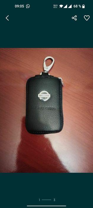 Кожаная ключница Nissan