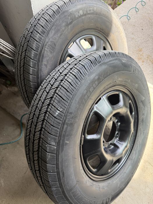 Гуми с джанти за Тойота Ланд Крузер 17 цола