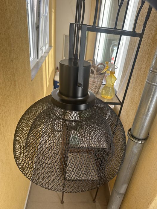 Продавам АРТ осветление-полилей,нощна лампа и осветление за спалня