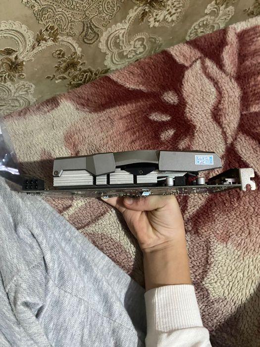 Видеокарта хорошая GTX650