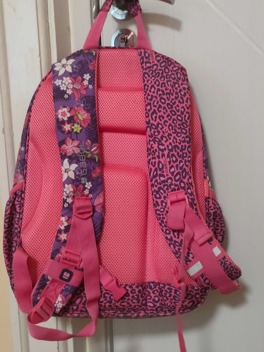 Детска раница Gabol цвят лилаво и розово на цветя, с моливник
