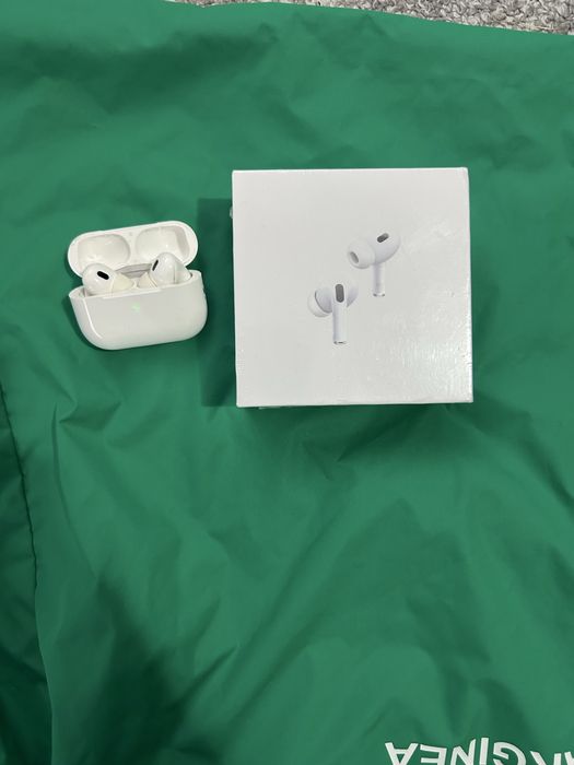 Vand casti air pods pro 2