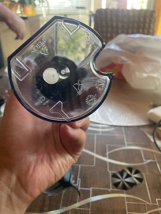 Nespresso Lattissima Pro  каничка за мляко