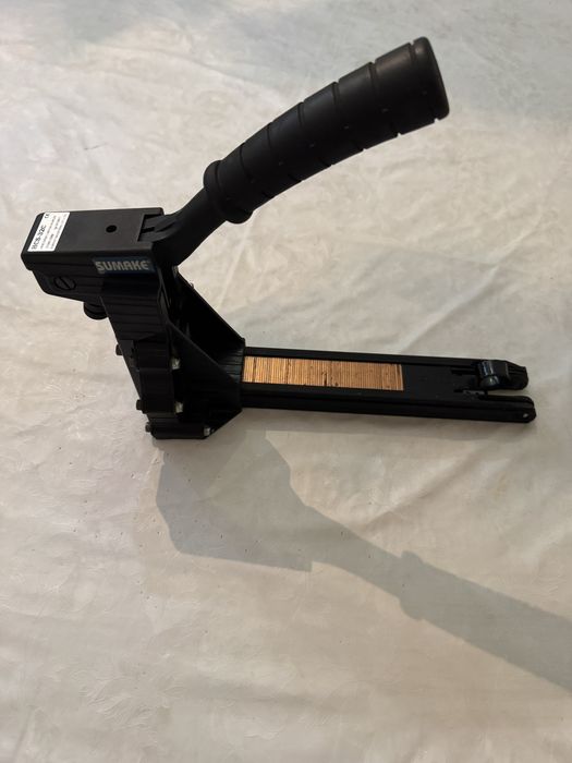 Степлер для коробок