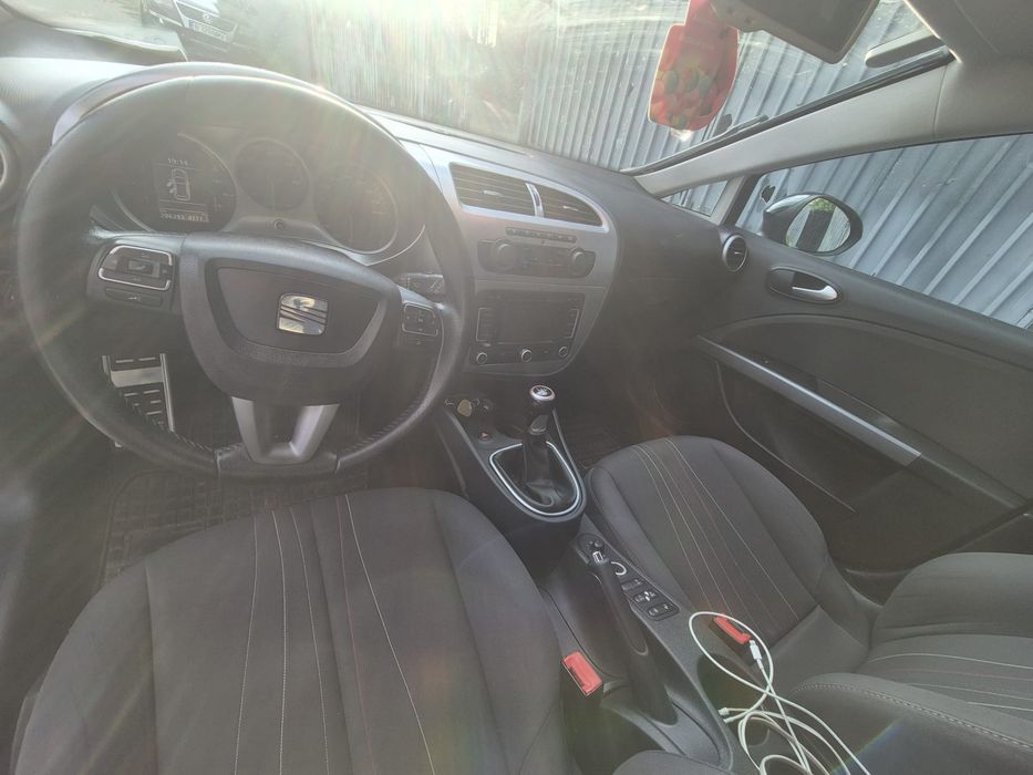 Vand Seat Leon FACELIFT 2012 1.6tdi 105cp