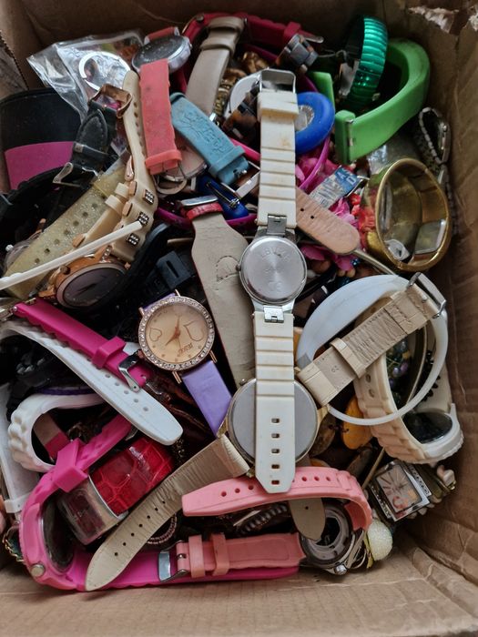 Gablonturi la kg, noi si second hand, pret imbatabil