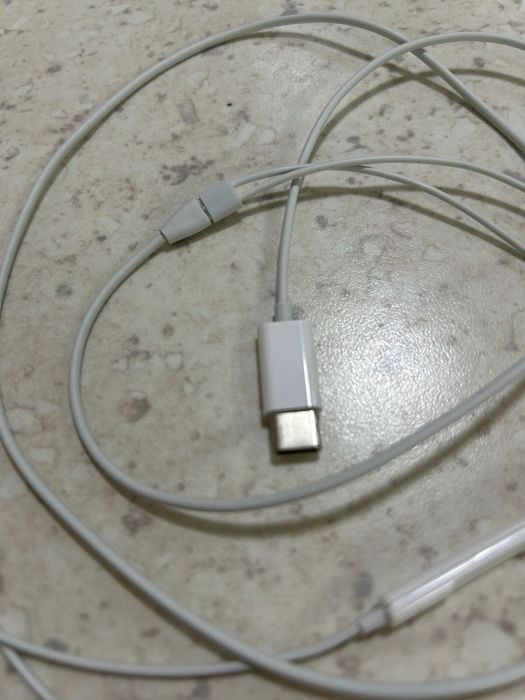 casti cu fir earbuds