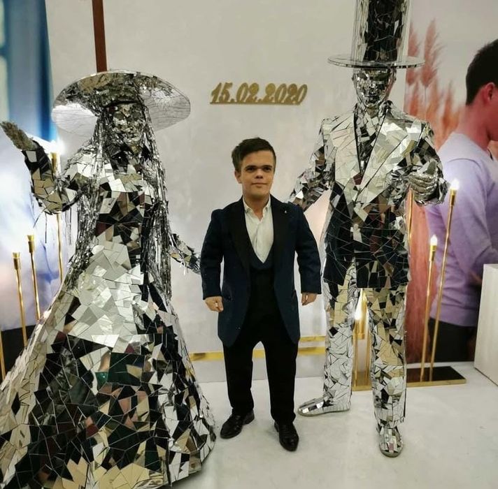 Аниматор,зеркальный костюм