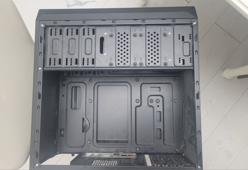 Продам корпус от компа не дорого