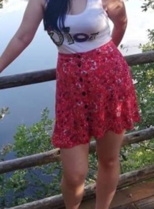 Къса пола Bershka + тениски