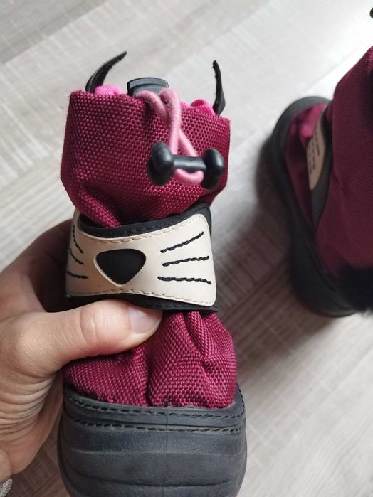 Ghetute cu mustati, urechiuse si codita pufoasa