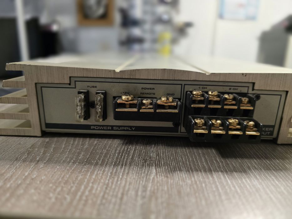 Аудио Усилвател Magnat Classic 480
