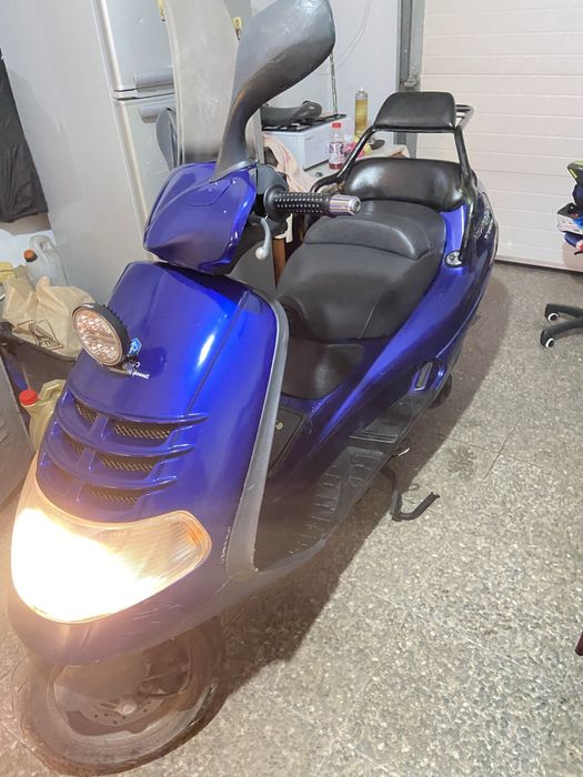 Vand scuter piaggio hexagon 250cc