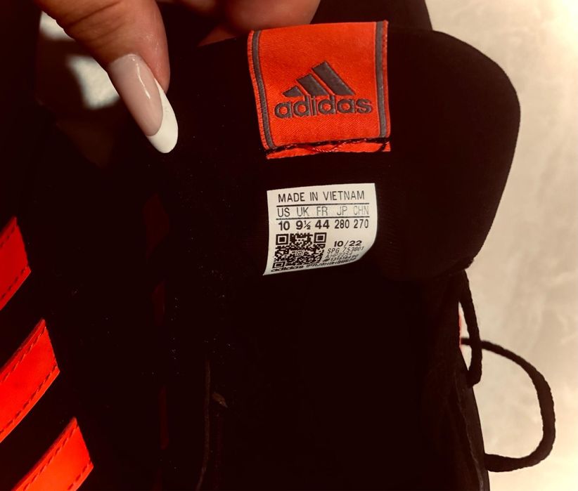 Vand pantofi sport Adidas