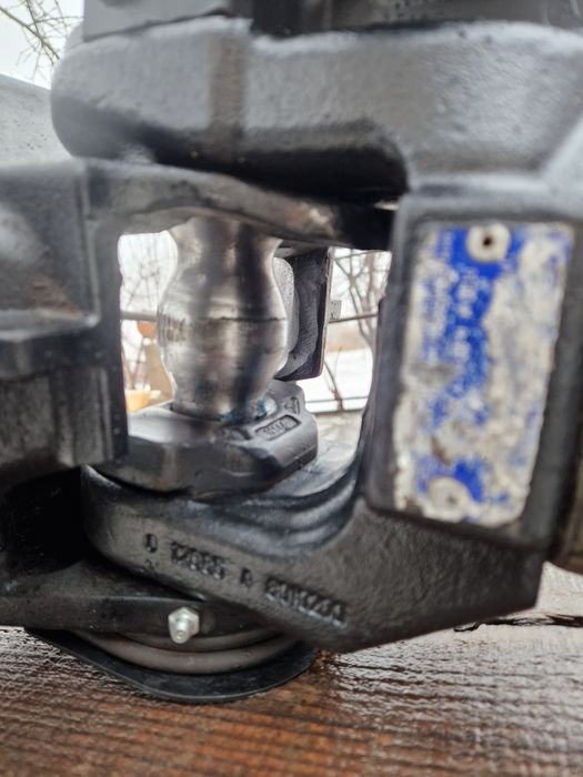 Евра фаркоп Рокингер 48