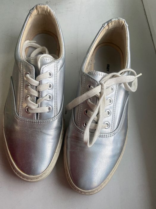 Кеды, туфли, кроссовки на 40 р.