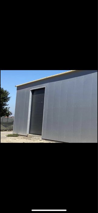Vand hala metalica de  pe stoc 8m x 20m complecta cu panou sandwich